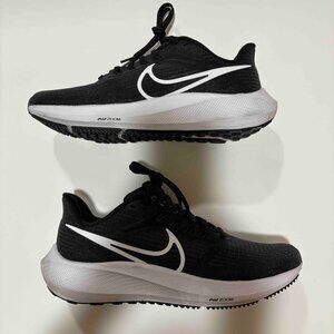Nike Air Zoom Pegasus 39 - Women's Road Running Shoes - Size 8 - Black